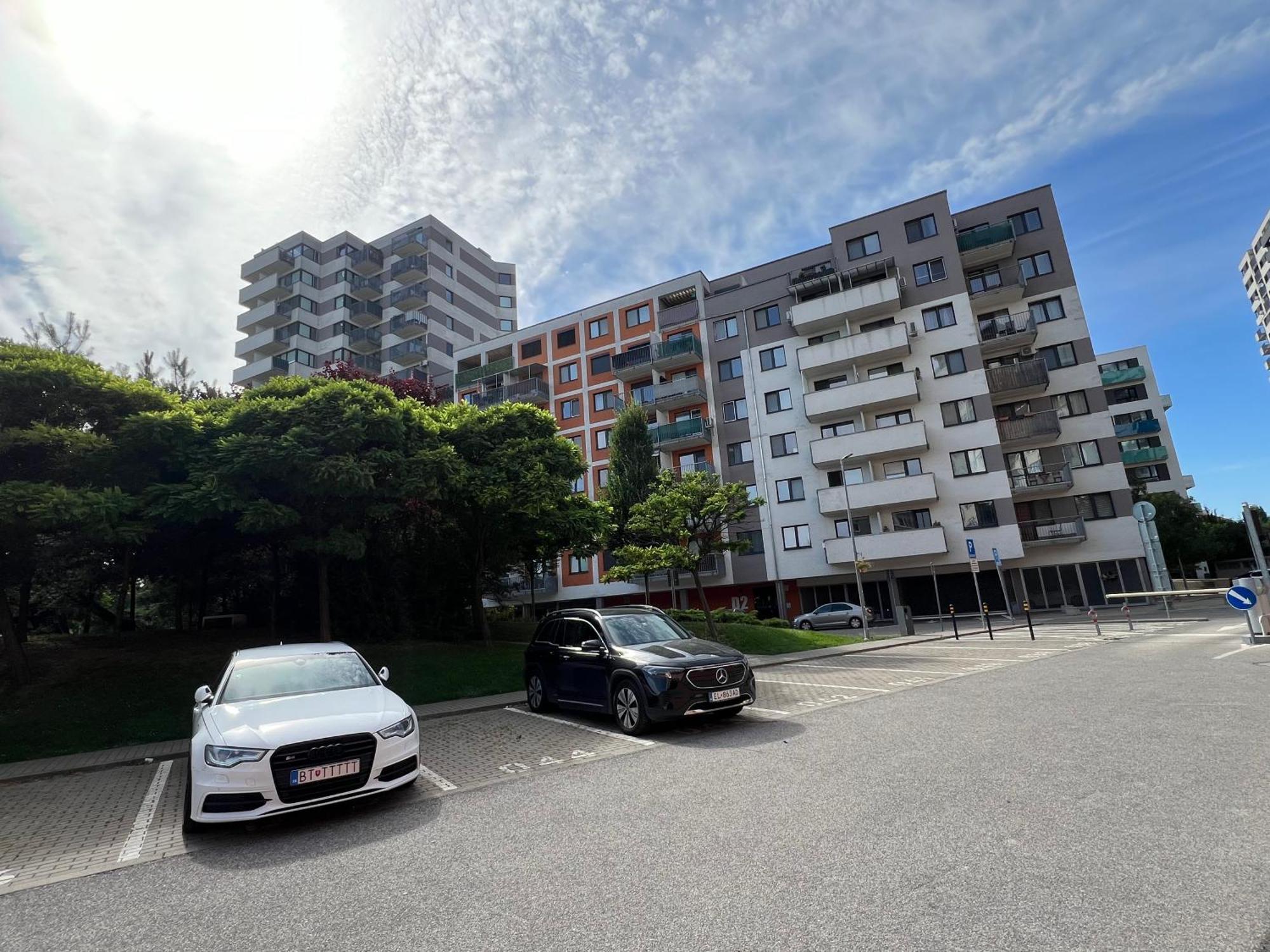 Apartment Jegeho Bratislava - Tipos Arena Eksteriør bilde